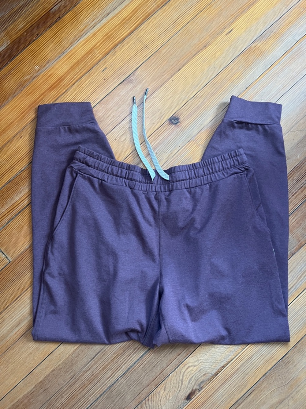 Halo Performance Dreamknit Joggers - Picture 2 of 4